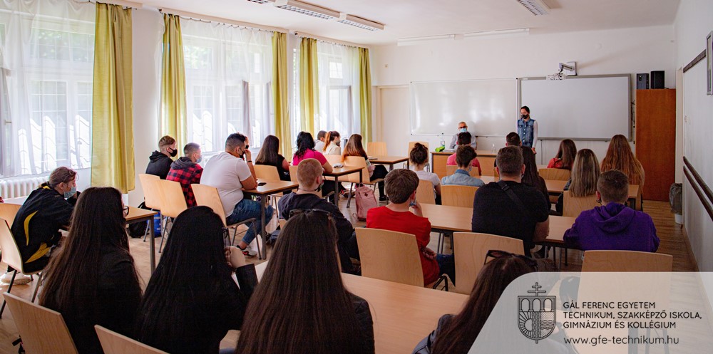 20210528 rovid 02