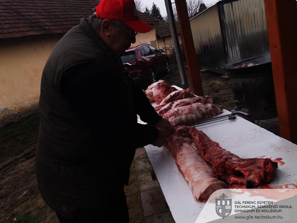 20211215 disznotor 06