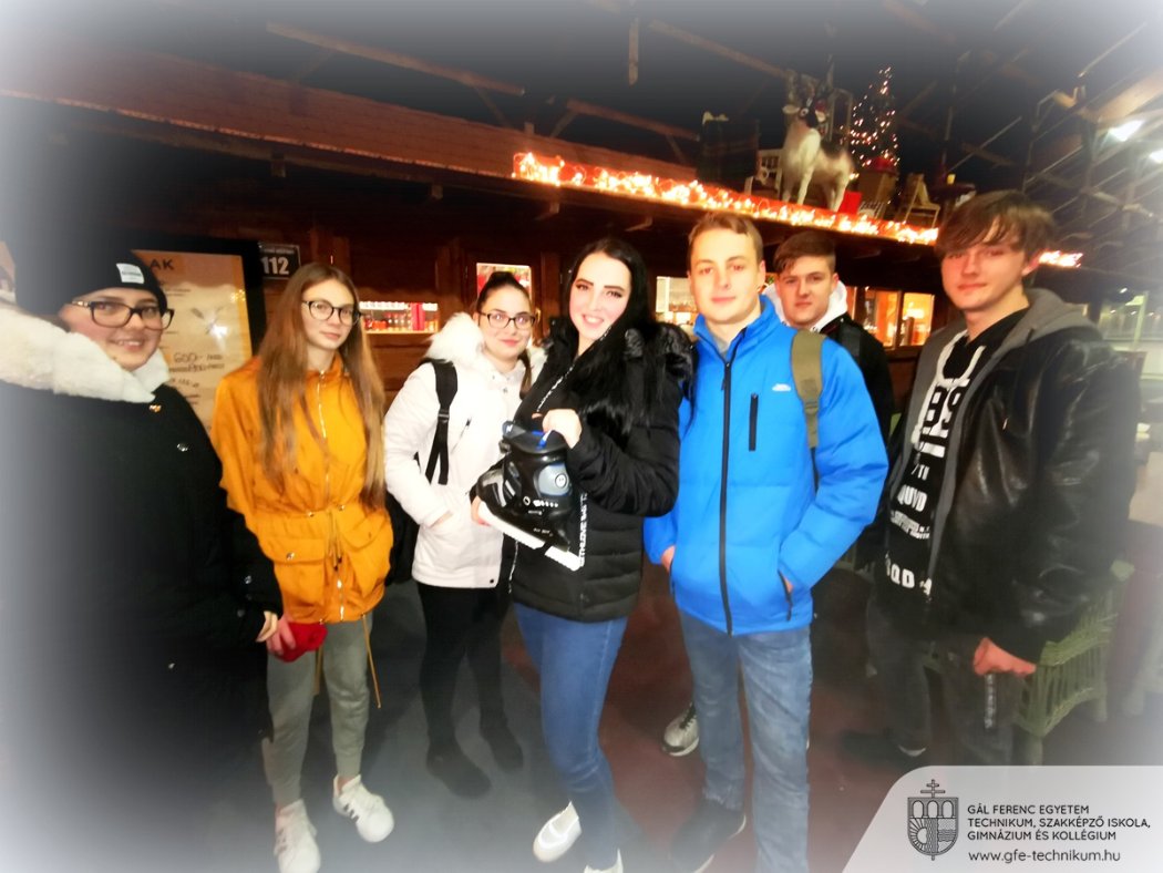 20211223 korcsolyazas 02