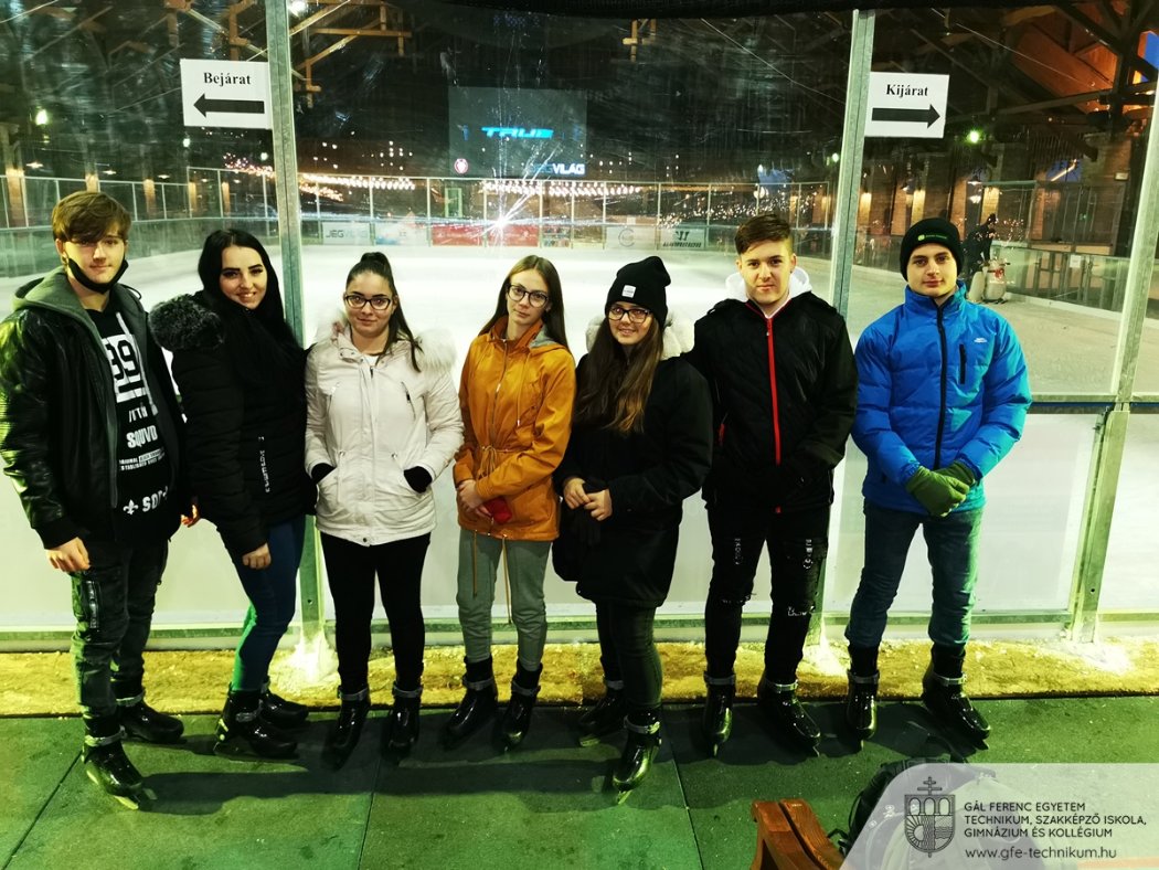 20211223 korcsolyazas 04