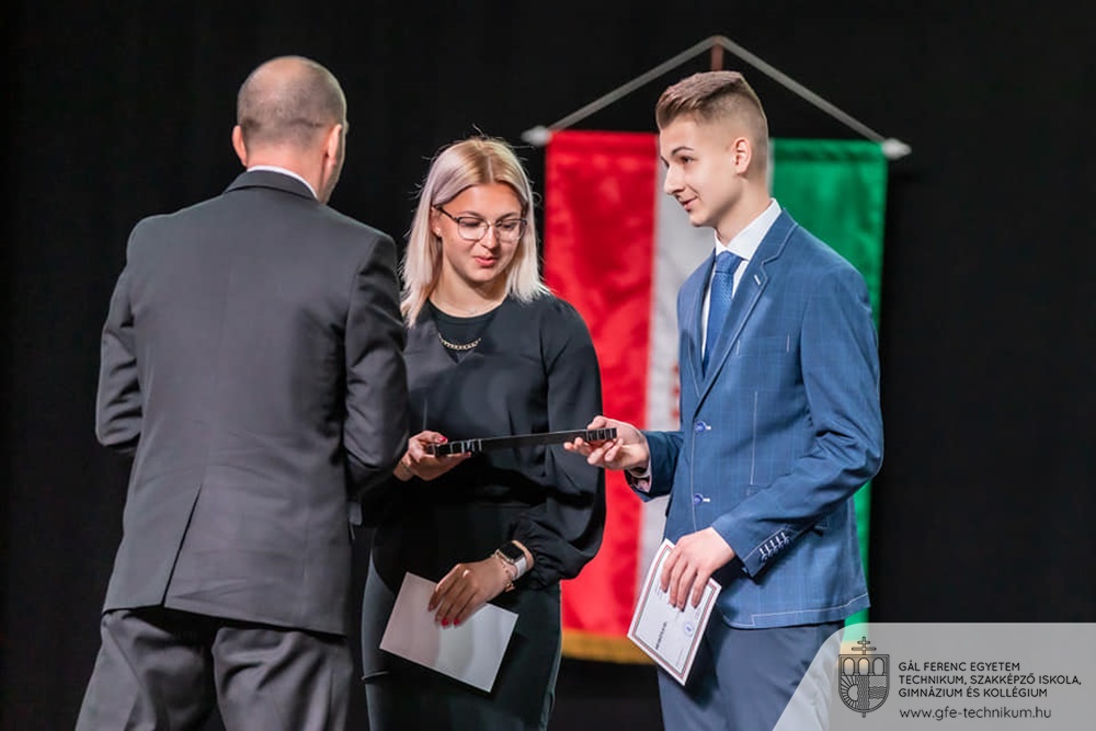 Diákparlament Bíró Szabina Mátyásné Marcsi Tarkovács
