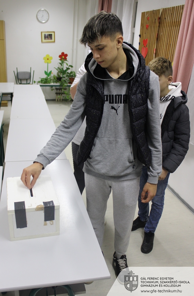 05 Zoltán Lupták