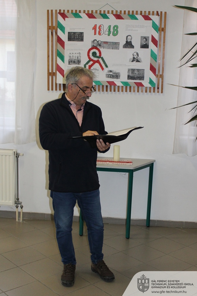 A2 Zoltán Lupták